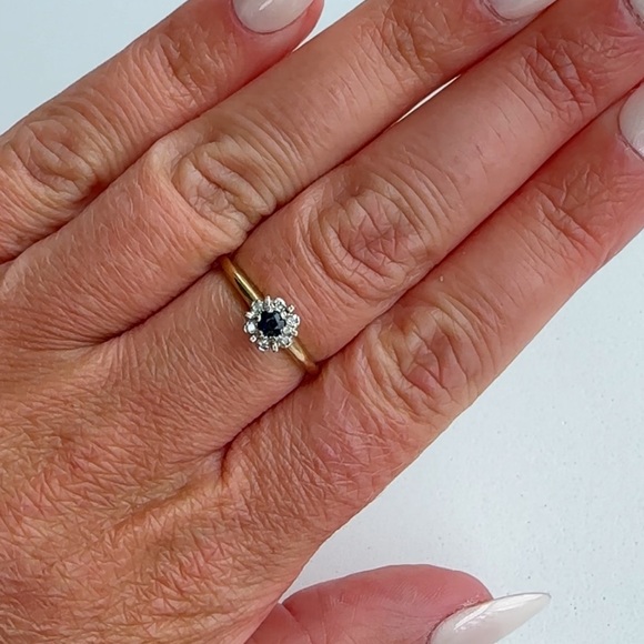 10k yellow gold sapphire and diamonds ring - Picture 4 of 6